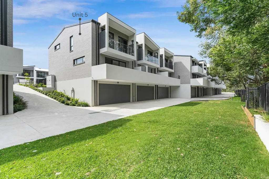 Burrill Lake 3房  Discover Your Dream Home at Burrill Lake!