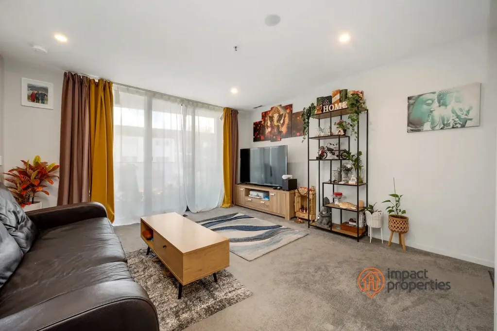Greenway 2房  Modern & Spacious Apartment in the Town Centre !