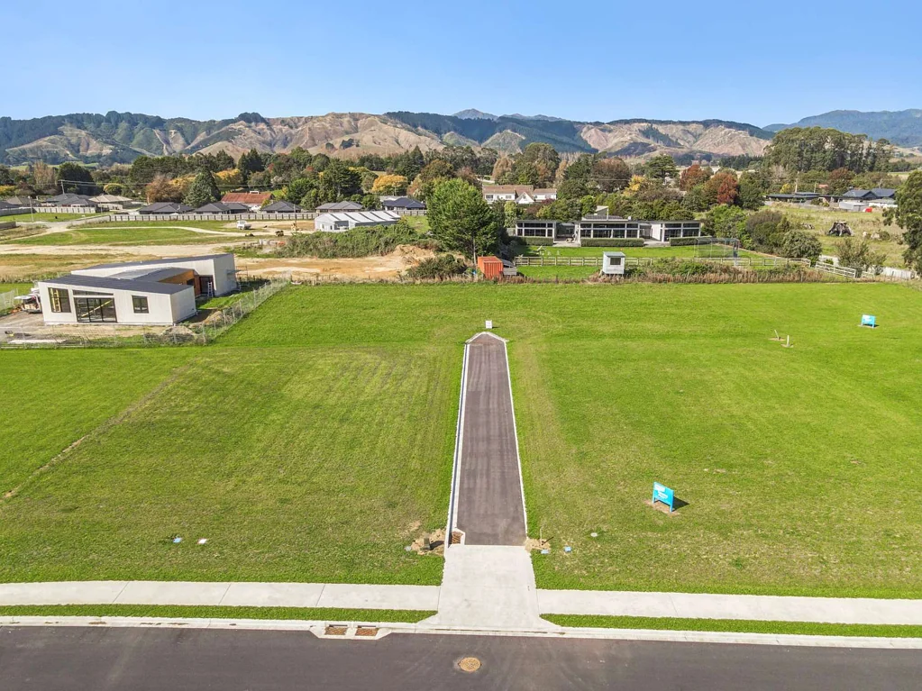 Levin Build for the Views, Wonderful New Subdivision!