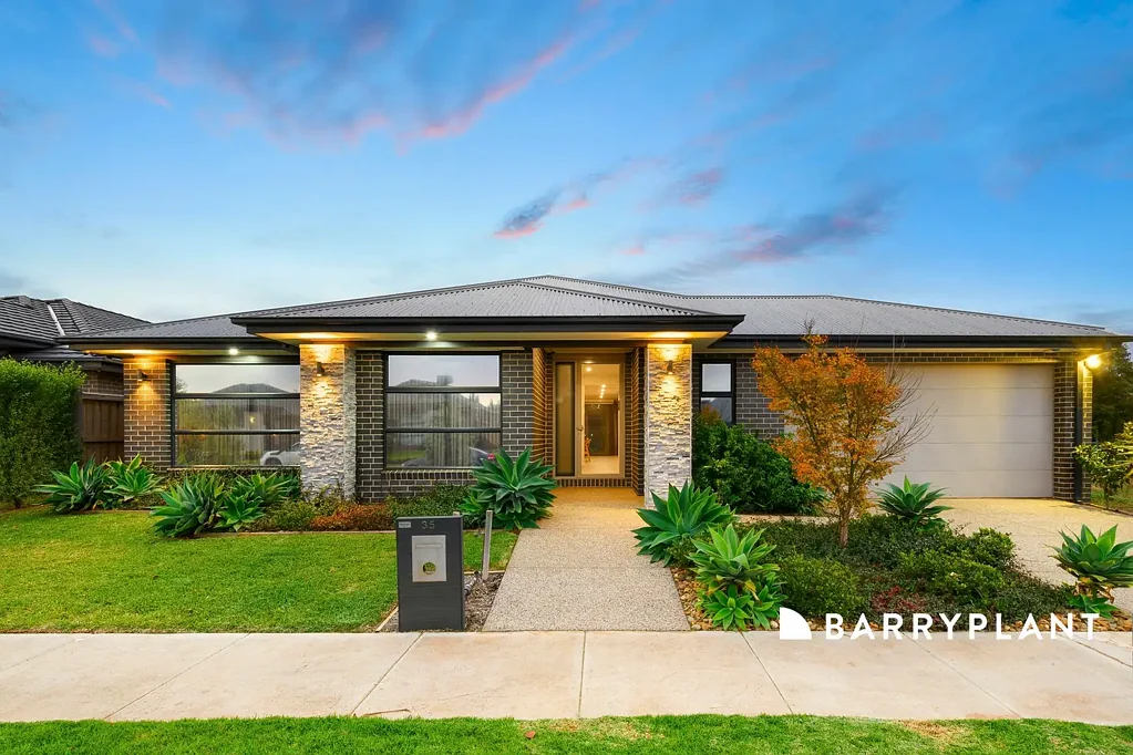 Thornhill Park 4ਬੈੱਡਰੂਮ MODERN FAMILY LIVING IN A PRIME LOCATION!!