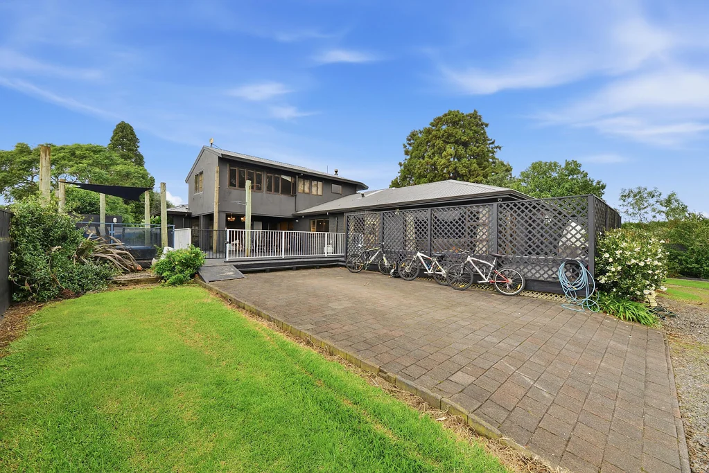 Matapihi 8ห้องนอน RARE OPPORTUNITY - SPACE, VIEWS & INCOME POTENTIAL