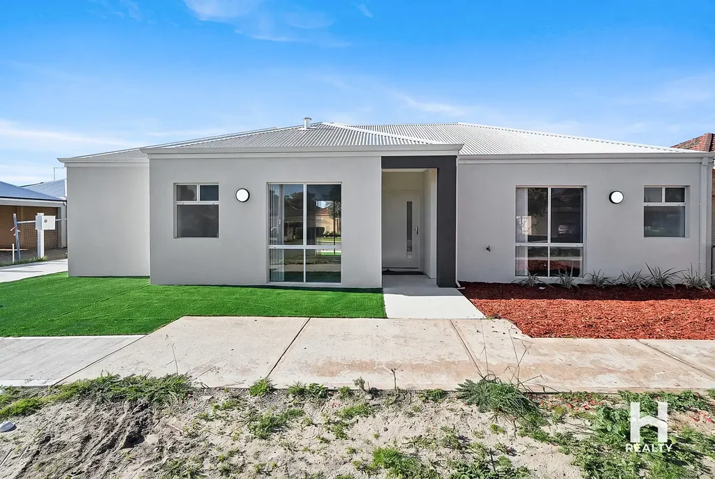Morley 3ਬੈੱਡਰੂਮ Under offer off market by "Mr Property"