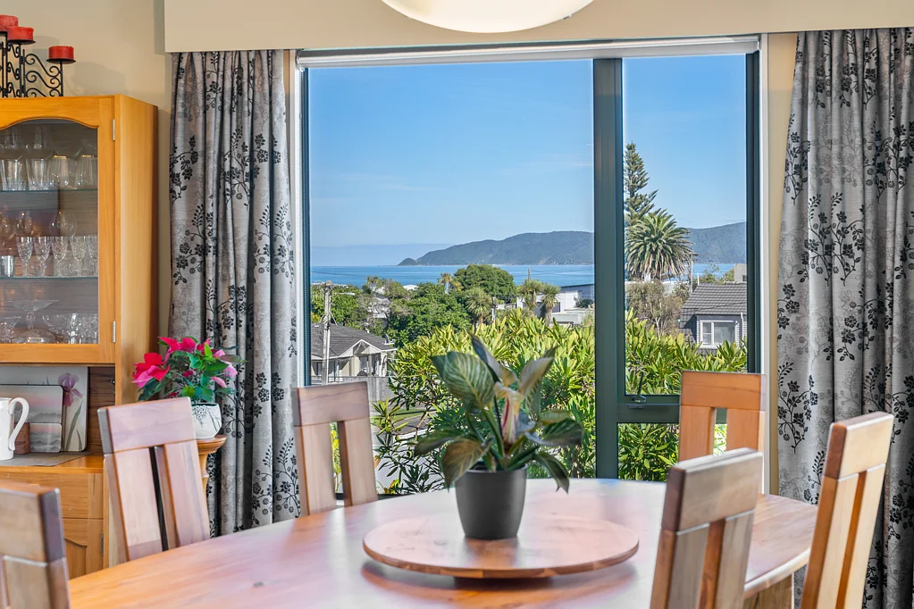 Paraparaumu Beach 4ਬੈੱਡਰੂਮ Spectacular Views, Serious Motivation!