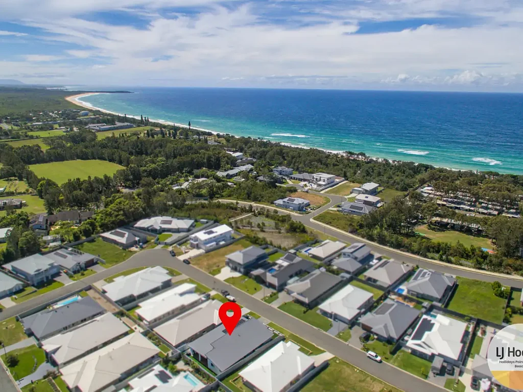 27 Shores Crescent, Diamond Beach, NSW 2430