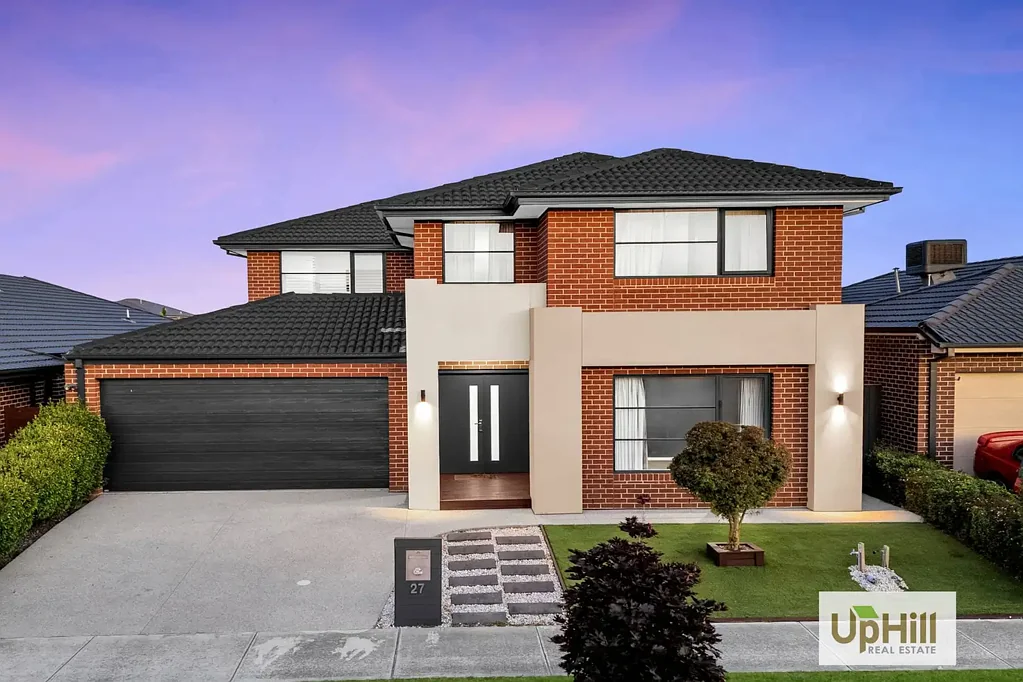 27 Picnic Avenue, Clyde North, VIC 3978