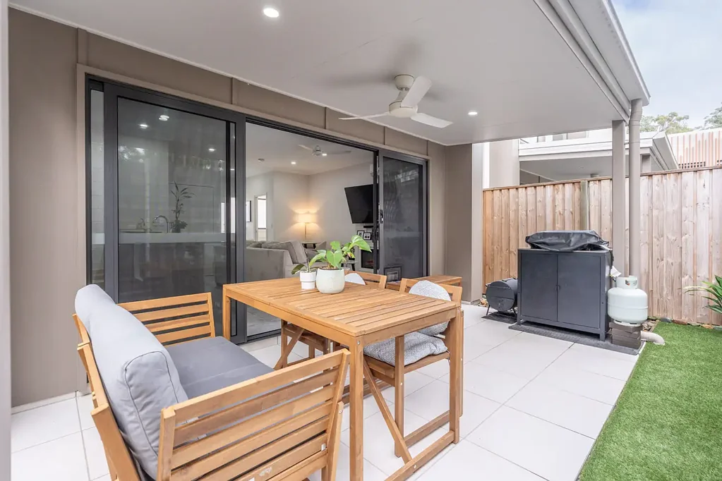 Sippy Downs 3ห้องนอน Contemporary Living in the Heart of Sippy Downs
