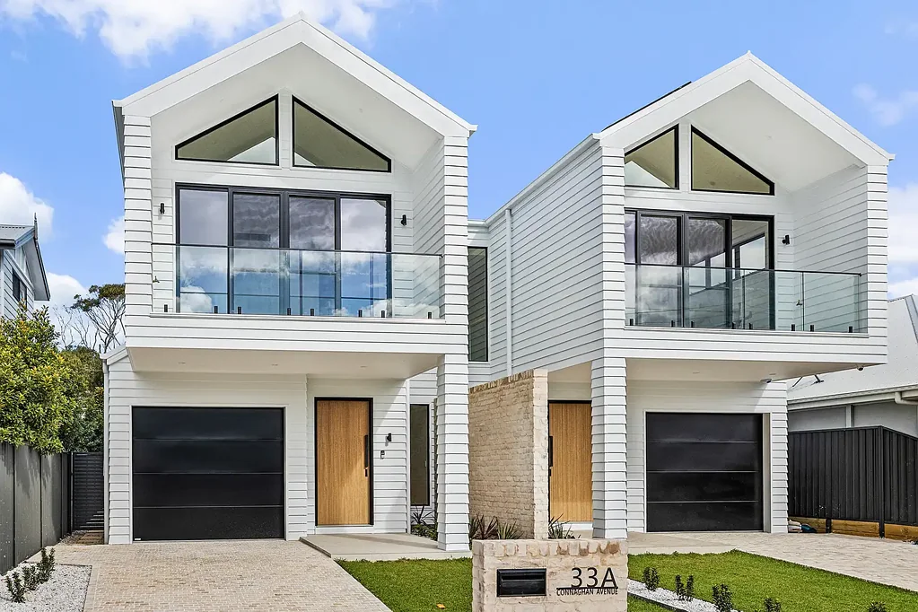 East Corrimal 4ห้องนอน Brand-New Luxury Duplex Moments to Beach