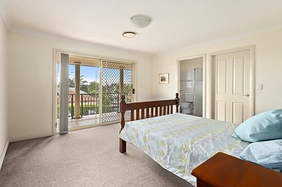 2/36 Bridge Street, Coniston, NSW 2500, 3房, 2浴, Townhouse