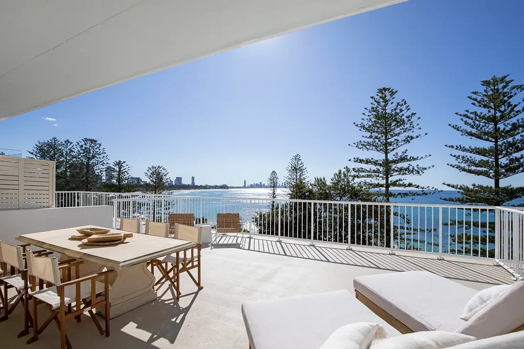 10/2 Goodwin Terrace, Burleigh Heads, QLD 4220