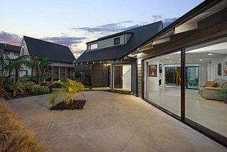 9 Quebec Road, Milford, North Shore City
