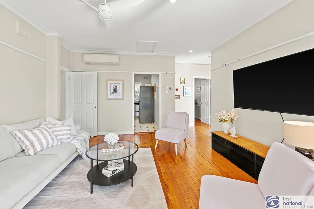 5 Olden Crescent, Yass, NSW 2582
