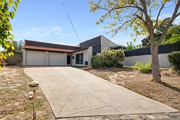 30 Coorong Place, Kallaroo