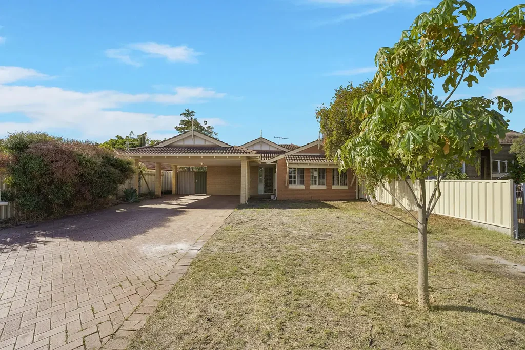 Ashfield 4房  Spacious Family Living with Expansive Backyard and Multiple Living Zones