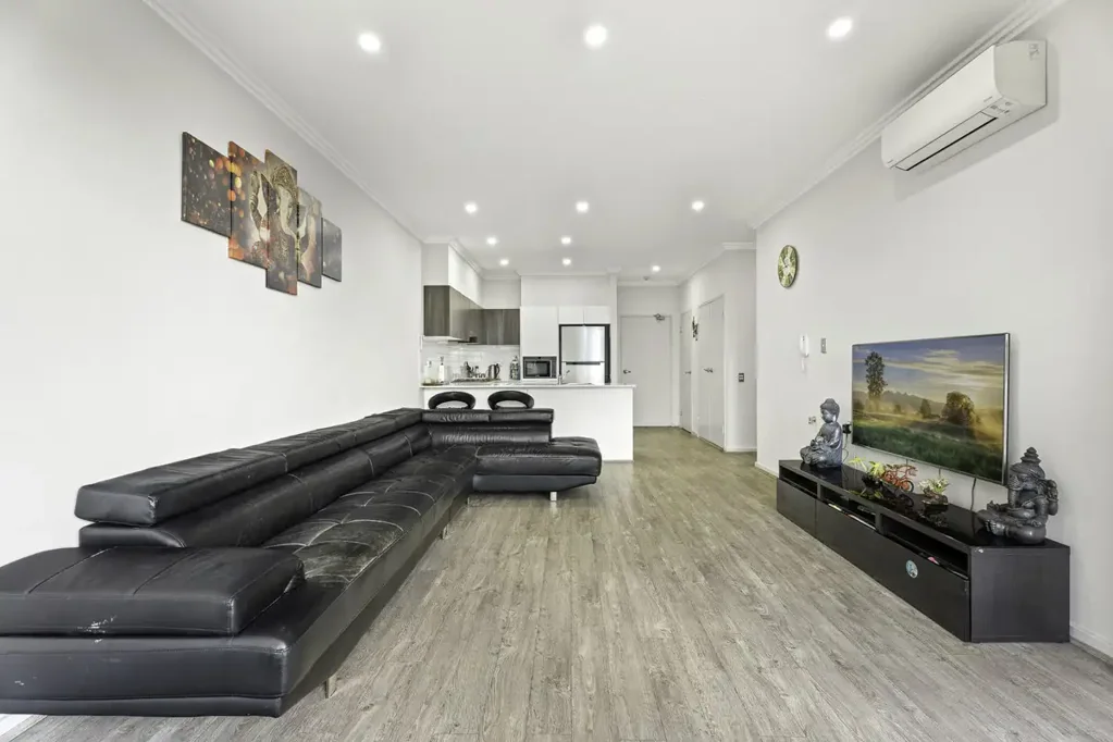Kingswood 2 Bedroom East-facing Upgraded unit in premium position in Kingswood