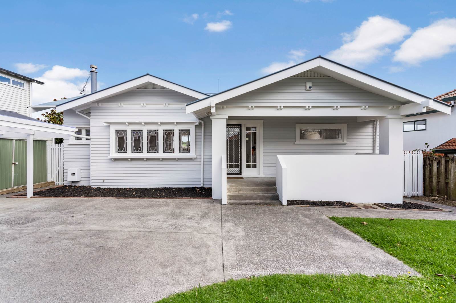 16 Jasper Avenue, Mount Roskill, Auckland, 3 कमरे, 2 बाथरूम, House