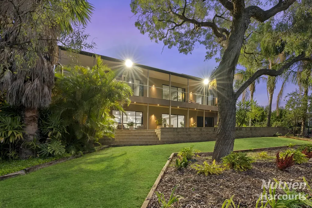 Renmark 4chambre Lagoon-Side Luxury with River Access