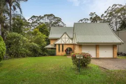 35 Lyrebird Ridge Road, Springbrook