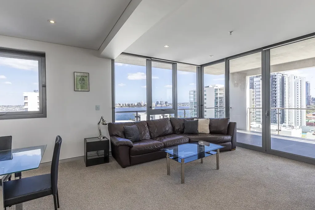 Luxury Apartment with Spectacular River & City Views at The Rise