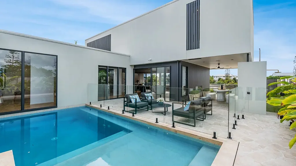 Pelican Waters 4कमरा EXQUISITE DESIGNER RESIDENCE, MOMENTS TO MARINA PRECINCT