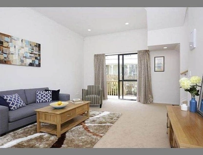 10/2 Swan Hill Drive, Glen Eden, Waitakere City, 3 રૂમ, 1 બાથરૂમ, Townhouse
