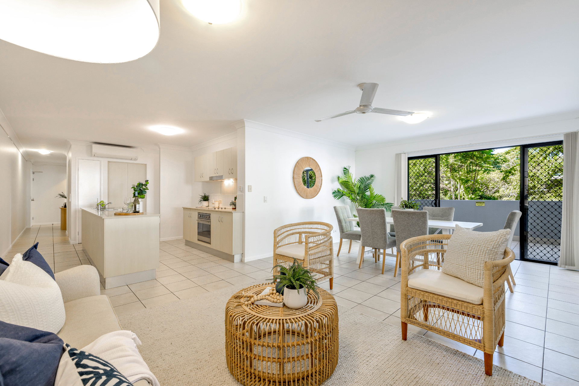 UNIT 14 93-95 MCLEOD ST, CAIRNS CITY QLD 4870, 0 rūma, 0 rūma horoi, Unit