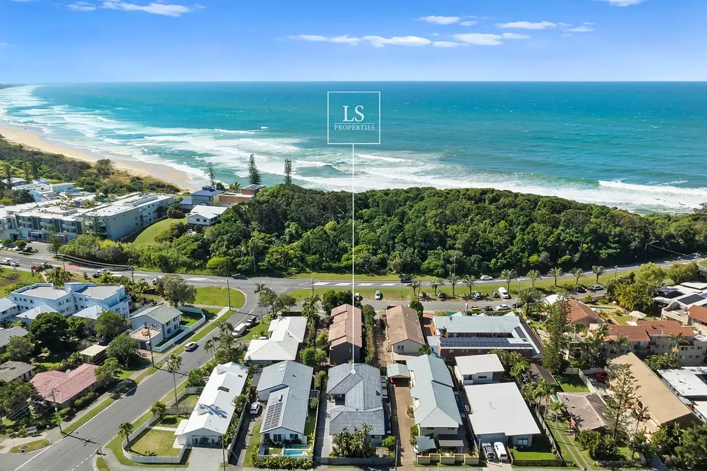 Bogangar 3房  Spacious Coastal Duplex in the Heart of Cabarita Beach