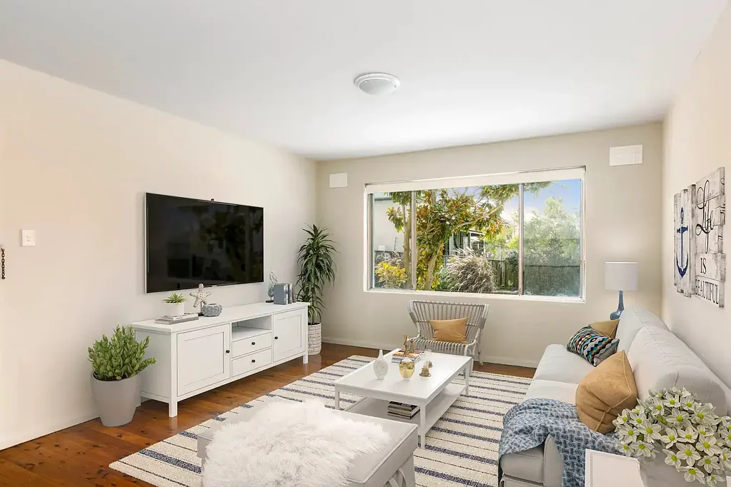 Bright One Bedder with Car Space in Freshwater