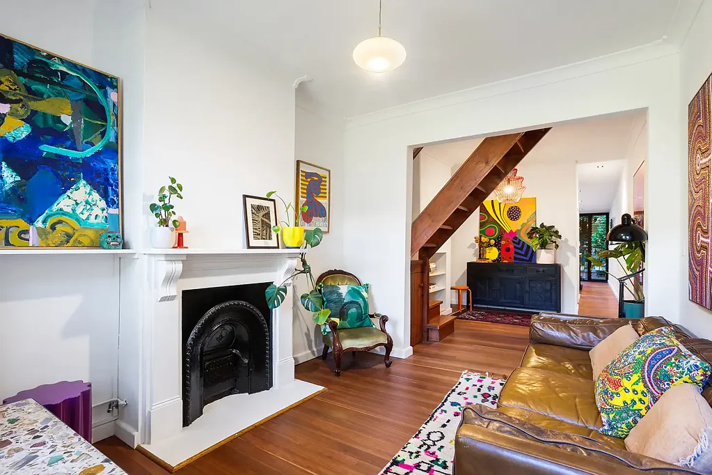 Erskineville 2chambre Superb terrace of chic character adjoining the village