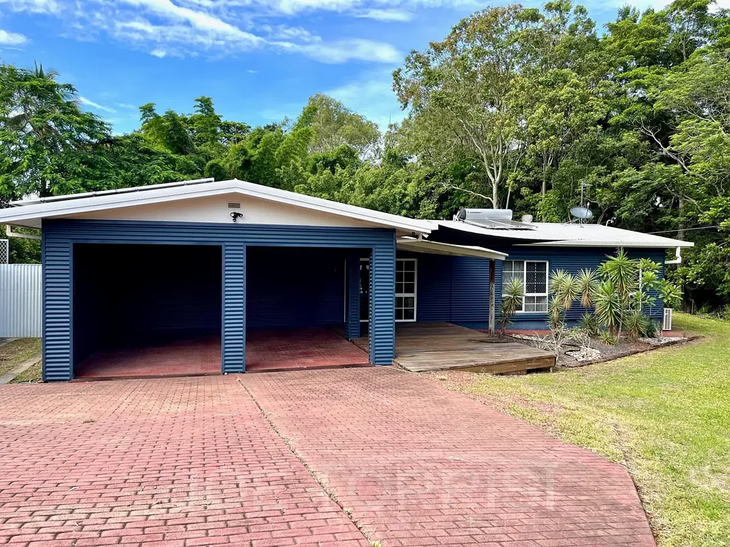 10 Robins Street, Mareeba, QLD 4880