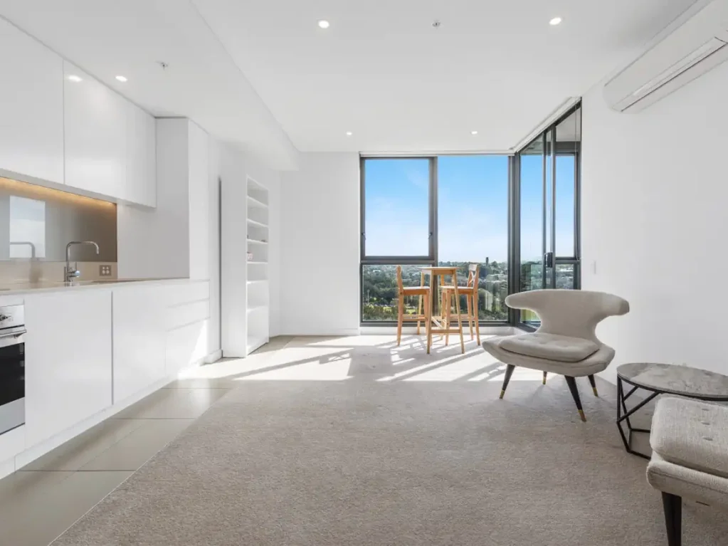 Wolli Creek 1房 奢华生活方式，坐拥壮丽水景和公园美景 luxurious style living with spectacular water and parkland views
