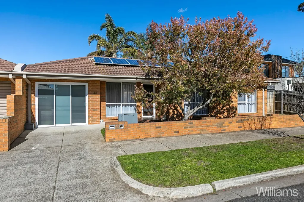 2B Myrtle Grove, Altona, VIC 3018