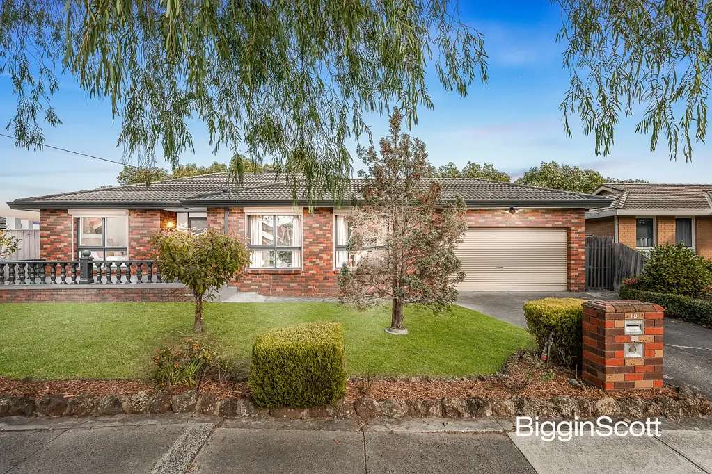 10 Xavier Drive, Wheelers Hill, VIC 3150