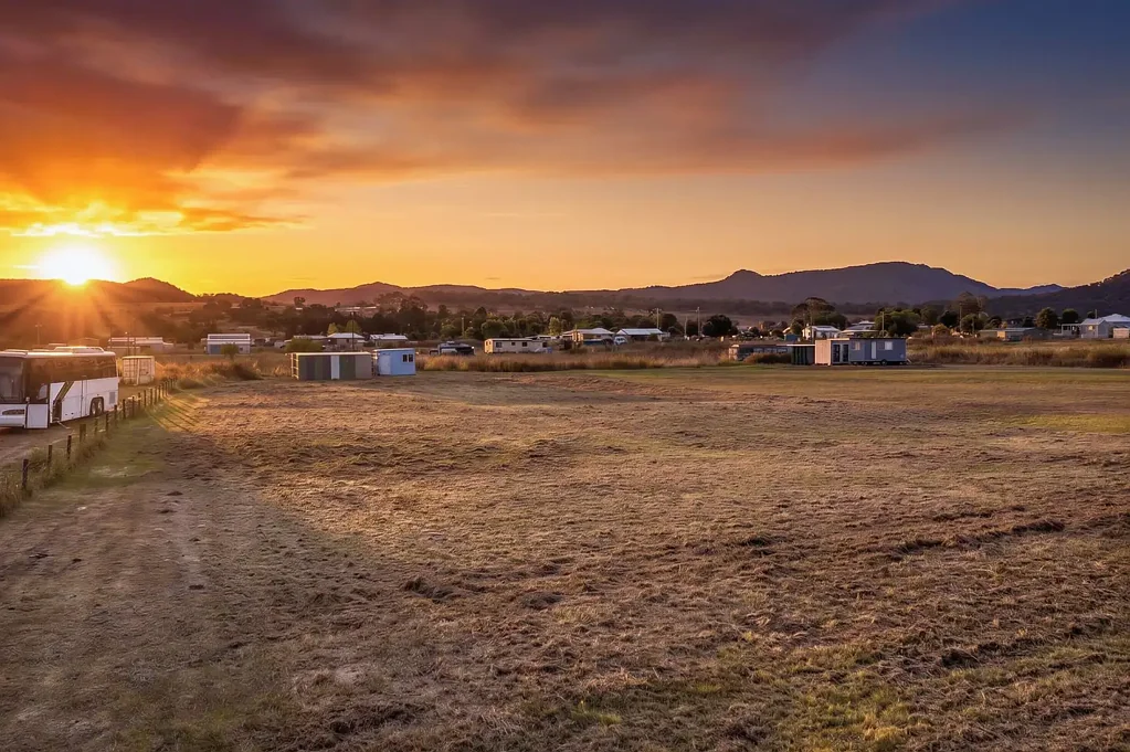 Maryvale Build your dream home in scenic Maryvale!