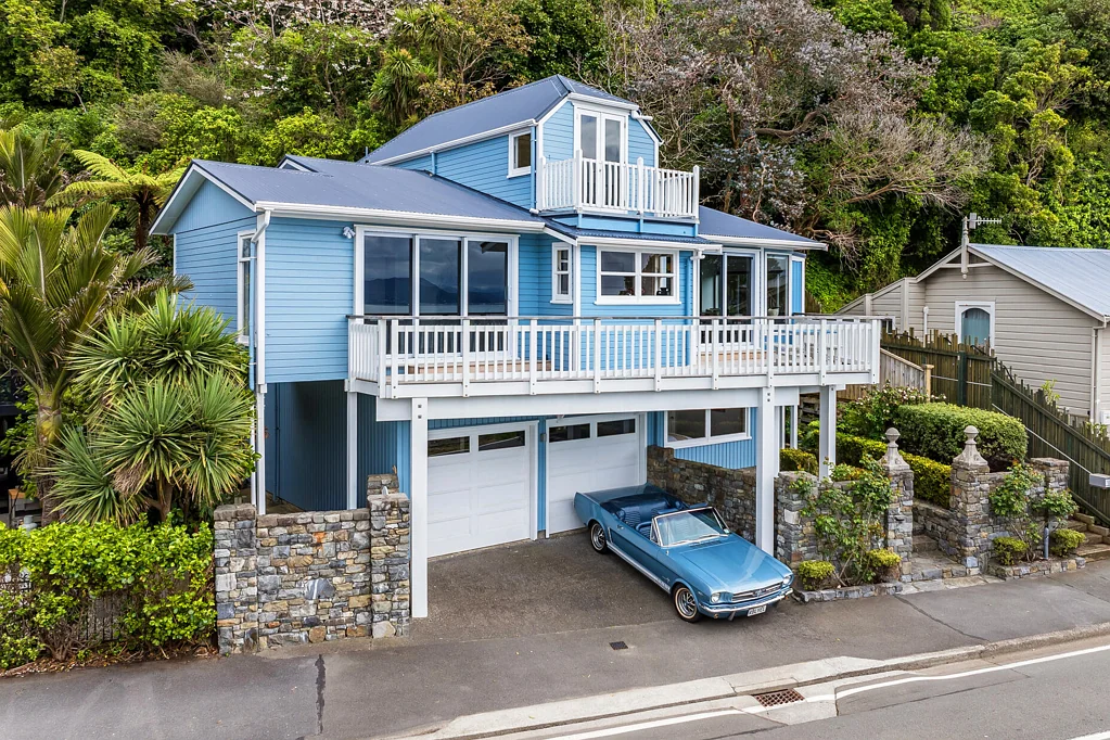Karaka Bays 6ਬੈੱਡਰੂਮ COASTAL DREAMS