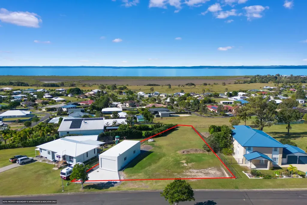 River Heads ELEVATED COASTAL LAND WITH SHED, UTILITIES & VIEWS – BUILD YOUR DREAM HOME