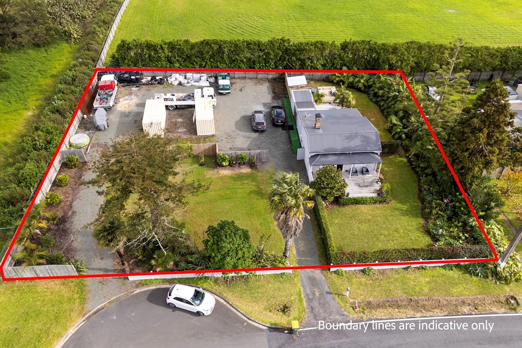 Hobsonville 2બેડરૂમ Charming Cottage on 1840m² — A Rare Gem
