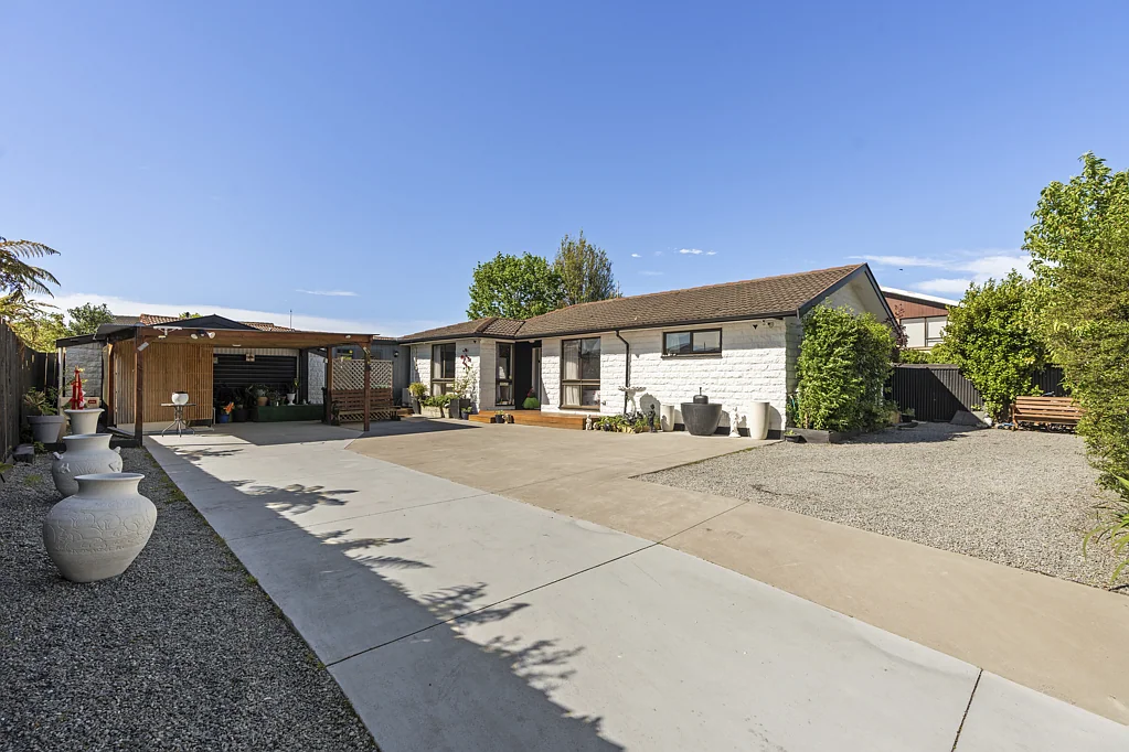 Halswell 3房  Owners Have Bought - Must Sell