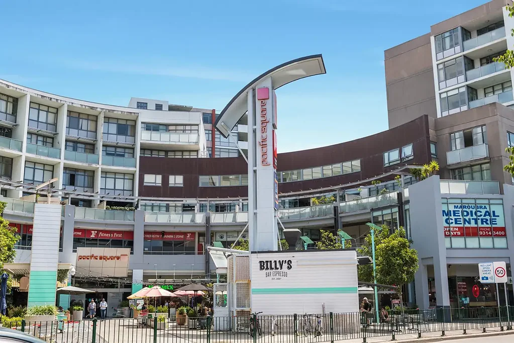 Maroubra 1Zimmer OVERSIZED LIVING WITH SUPREME CONVENIENCE - PRICE REDUCTION