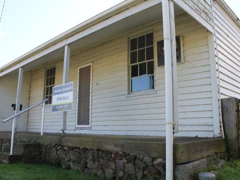 Braidwood 2 Bedroom Original Miners Cottage