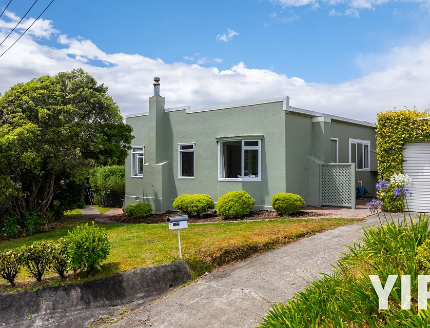23 The Drive, Tawa, Wellington, 7部屋, 2バスルーム, House