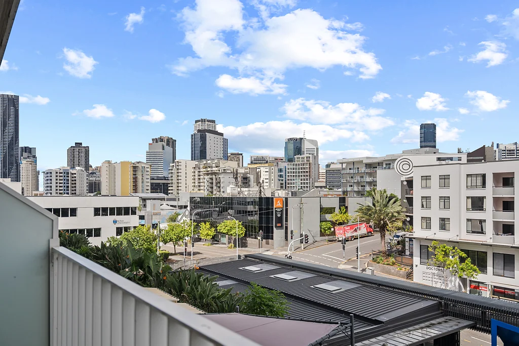 717/477 Boundary Street, Spring Hill, QLD 4000