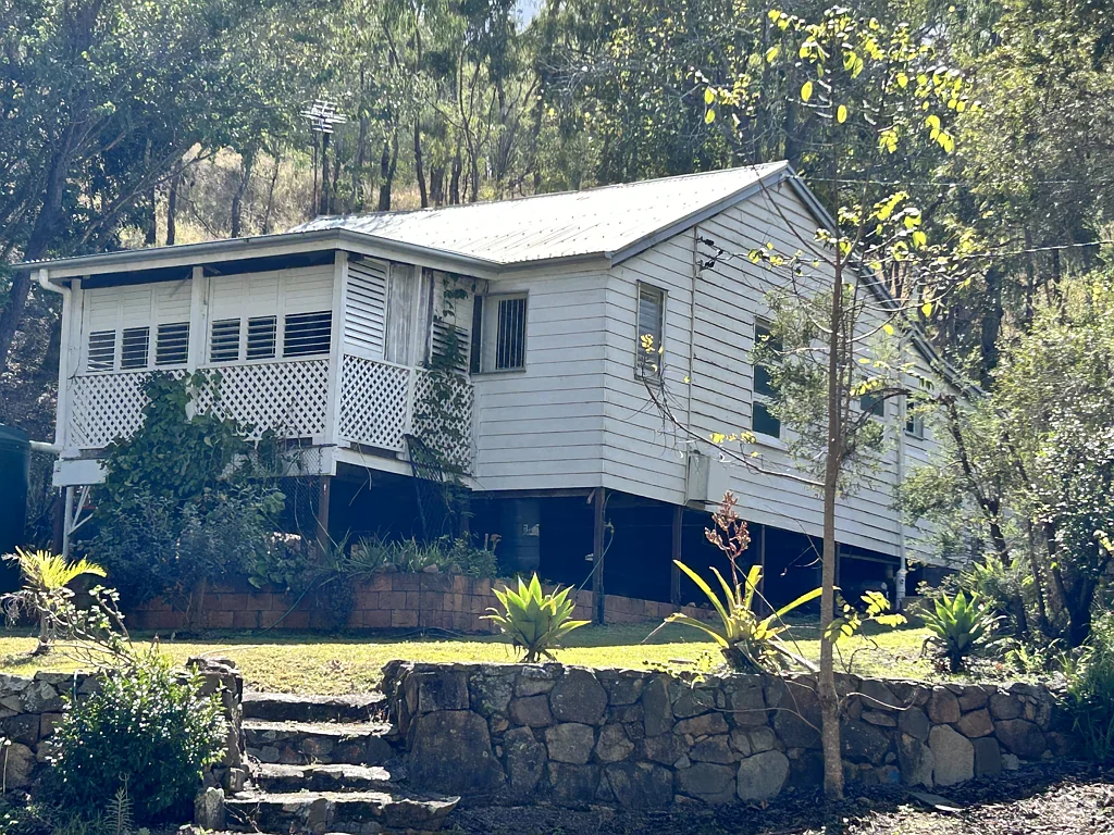 61 Byrnes Parade, Mount Morgan, QLD 4714