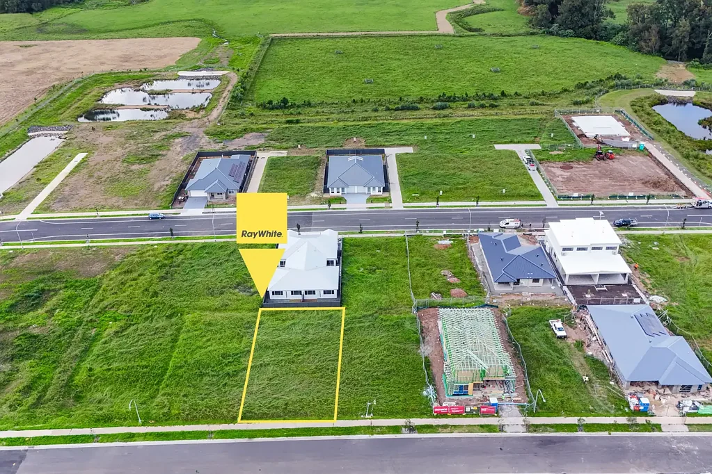 11 Wedgetail Street, Badagarang, NSW 2540
