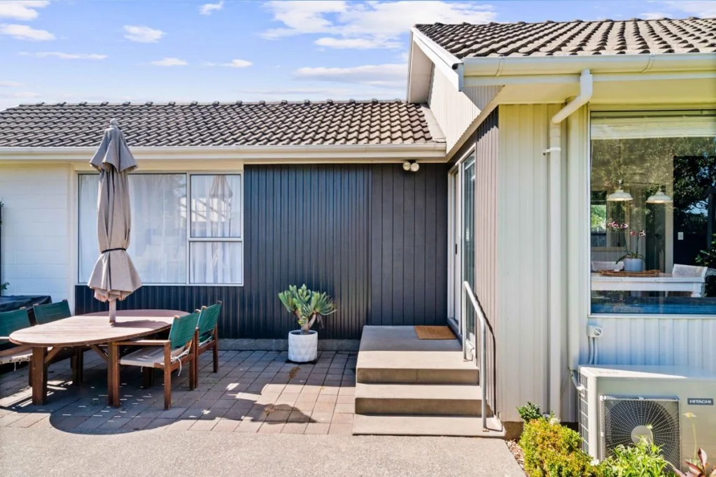 37 Oakley Crescent, Hornby, Christchurch City