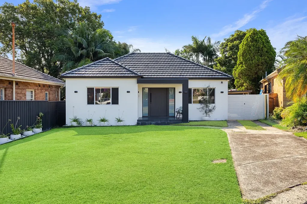 Kogarah Bay 4部屋 Quality family residence for relaxed modern living