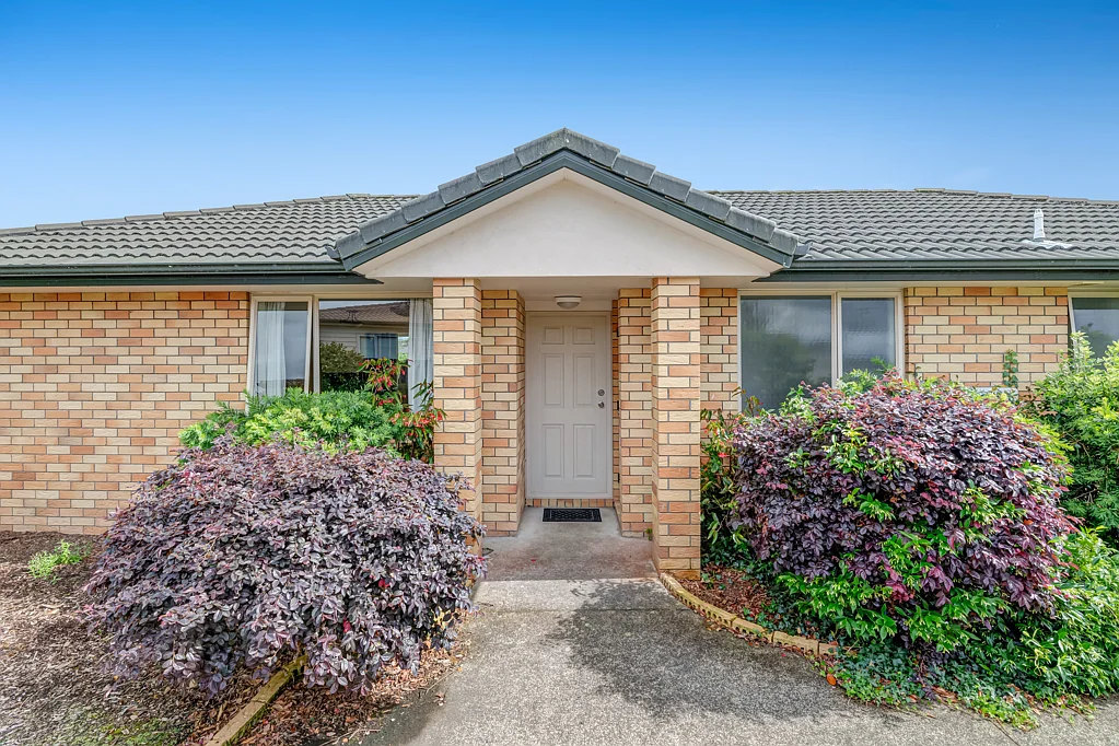 17 Aitkenhead Court, Parakai, Rodney, Auckland