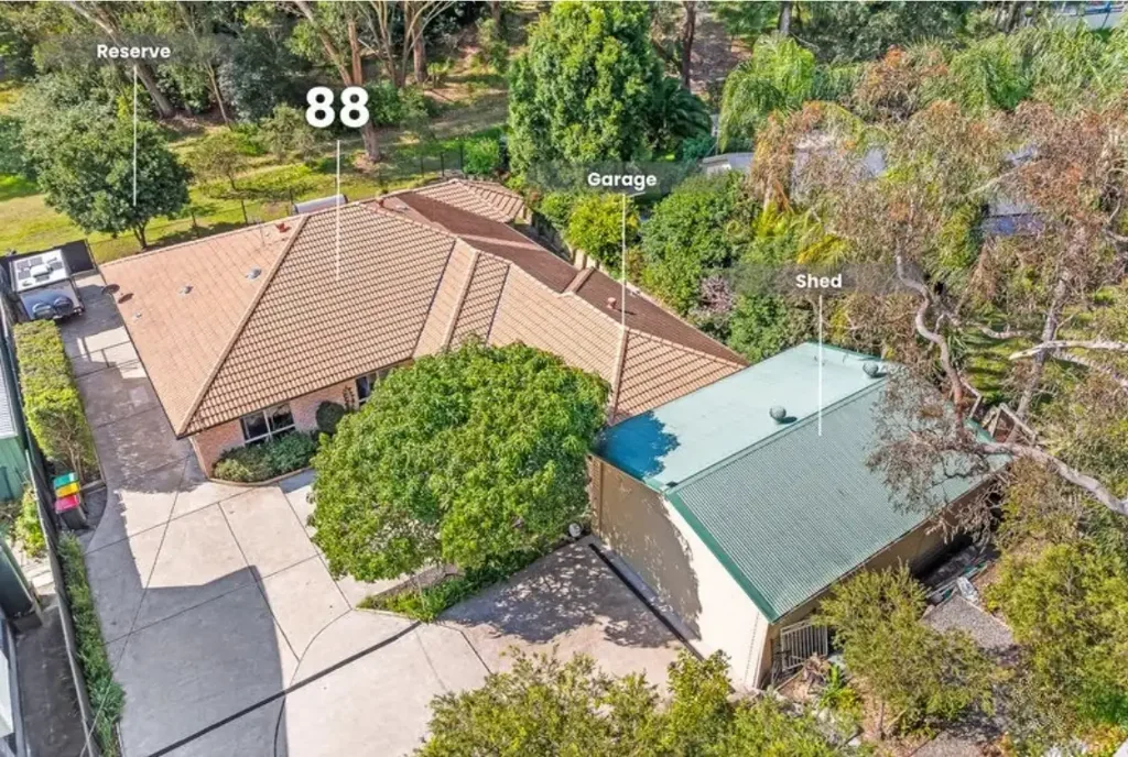 Nelson Bay 4ਬੈੱਡਰੂਮ Modern Coastal Home on Rare 1,156m² Block Backing Bushland, Minutes to Beaches & Marina