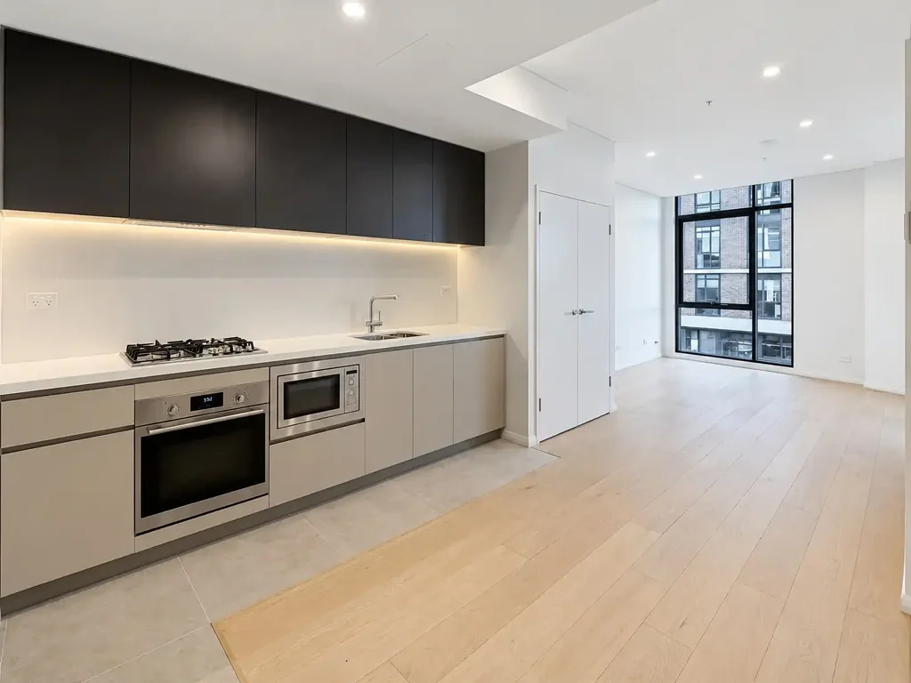 One Bedroom Apartment | Walk to Tallawong Metro Station