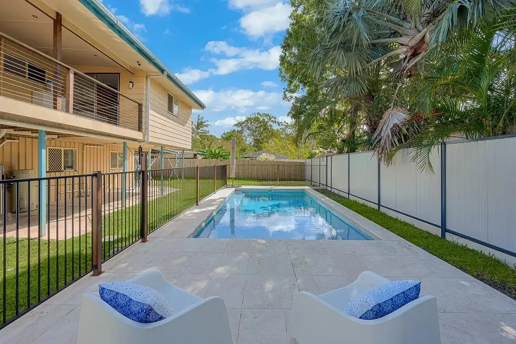 Family-Friendly Living with Pool, Solar Power; Huge Backyard