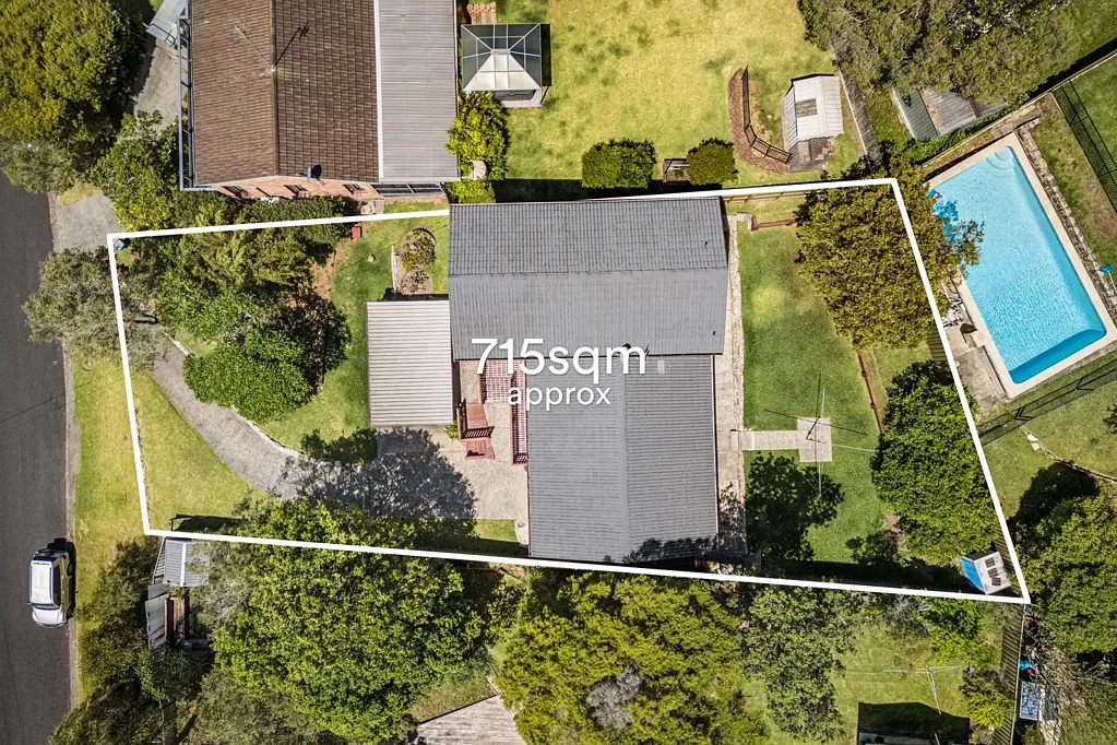 2 Mindaree Avenue, Wyoming, NSW 2250